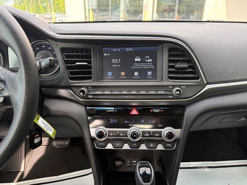 Used 2020 Hyundai Elantra SEL w/ Cargo Package (C1) FWD image 25