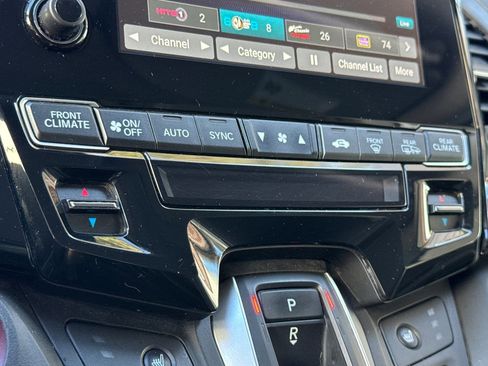 Used 2023 Honda Odyssey EX-L image 18