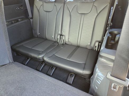 New 2026 Kia Sorento S FWD image 8