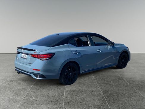 Used 2025 Nissan Sentra SR w/ Midnight Edition FWD image 5