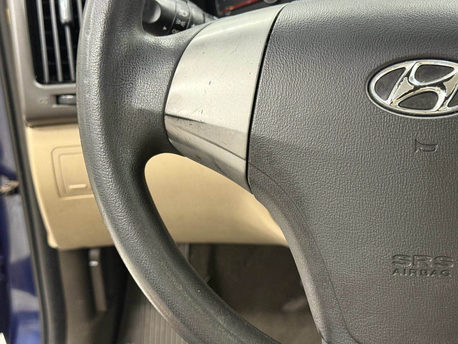 Used 2010 Hyundai Elantra GLS FWD image 28