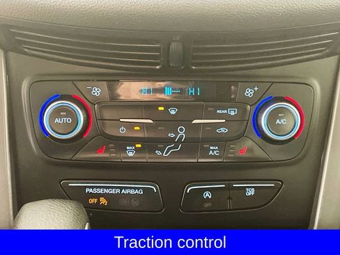 Used 2019 Ford Escape SE image 18