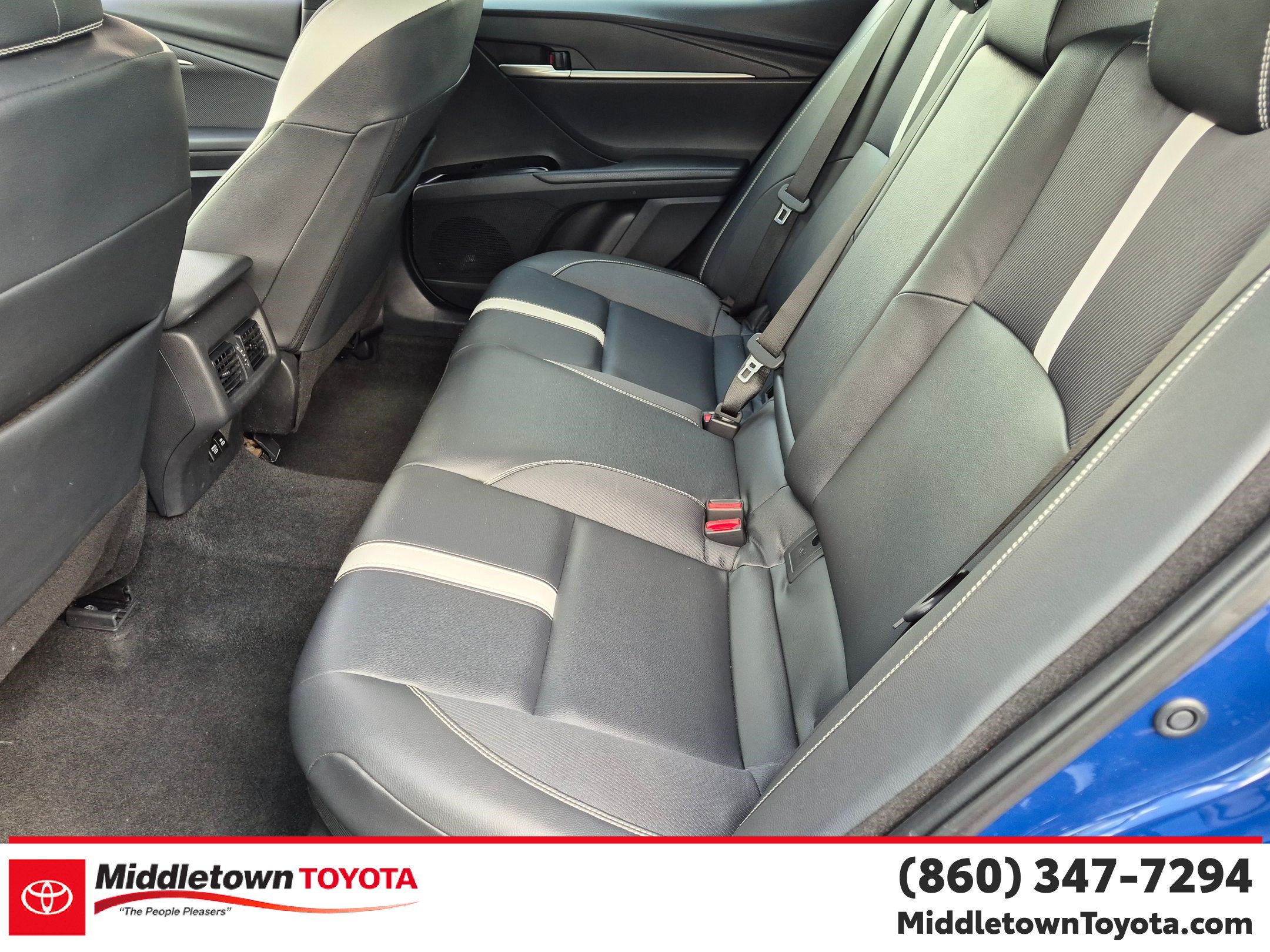 Certified 2025 Toyota Camry SE FWD image 34