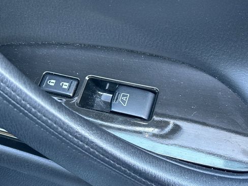 Used 2017 INFINITI QX50 2WD image 22