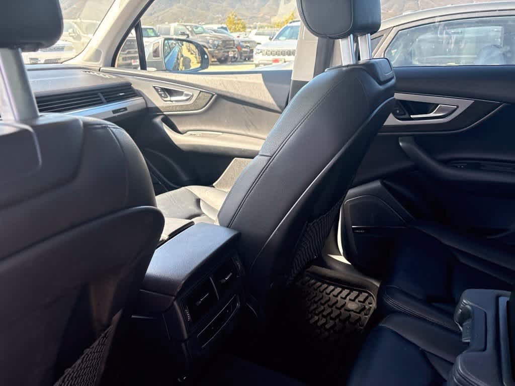Used 2018 Audi Q7 2.0T Premium Plus w/ Premium Plus Package AWD/4WD image 7