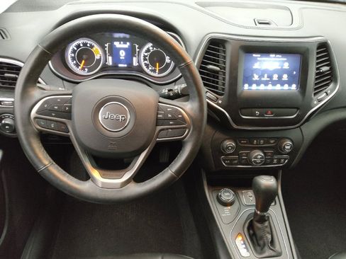 Used 2020 Jeep Cherokee Latitude Plus w/ Cold Weather Group image 22