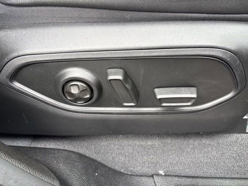 Used 2023 Jeep Grand Cherokee L Limited AWD/4WD image 50