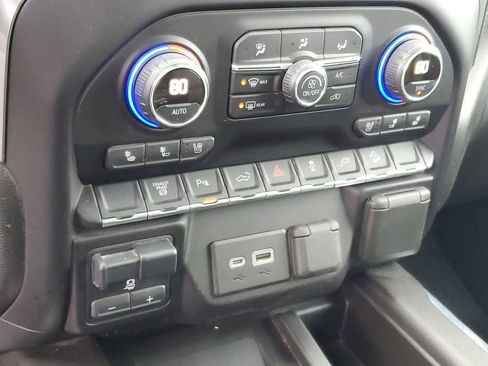 Used 2021 Chevrolet Silverado 2500 LTZ w/ LTZ Plus Package image 21