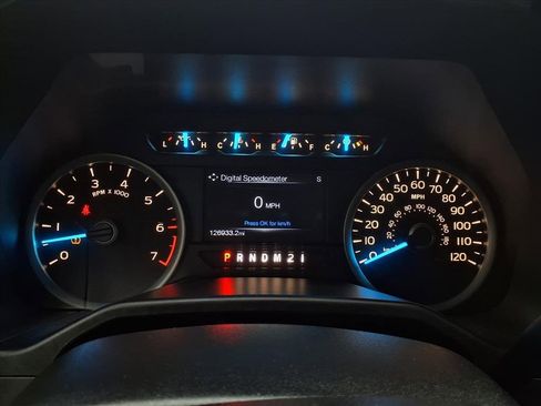 Used 2015 Ford F150 XLT w/ Equipment Group 302A Luxury image 2