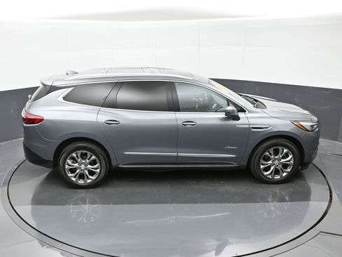 Used 2019 Buick Enclave Avenir w/ Avenir Technology Package image 39