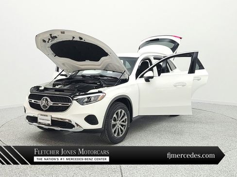 Certified 2025 Mercedes-Benz GLC 300 image 1