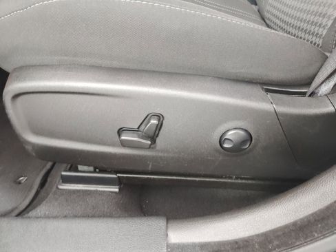 Used 2023 Dodge Charger SXT image 13