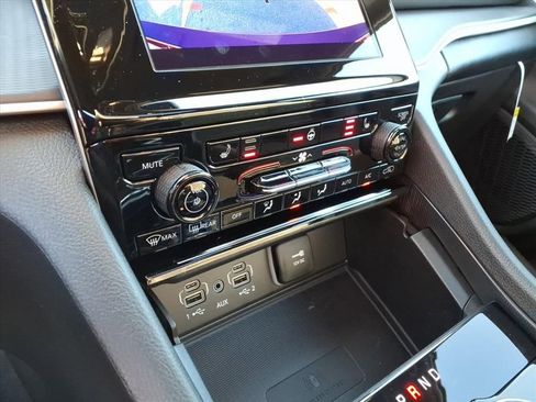 New 2025 Jeep Grand Cherokee L Altitude image 21