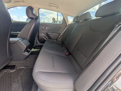 New 2026 Kia K4 LXS image 14