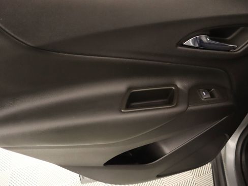 Used 2023 Chevrolet Equinox LT image 15