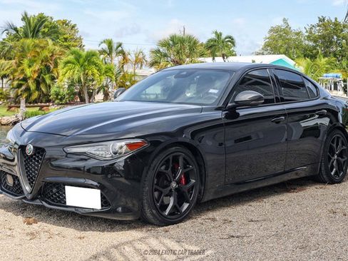 Used 2020 Alfa Romeo Giulia w/ Quick Order Package 22K Sport image 15