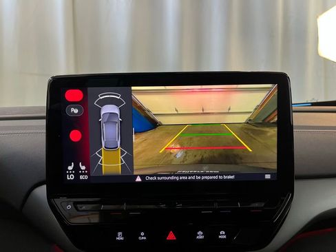 Used 2023 Volkswagen ID.4 Pro S image 16