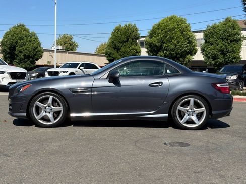 Used 2015 Mercedes-Benz SLK 250 w/ Premium Package image 7