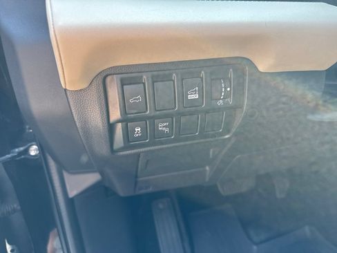 Used 2019 Subaru Ascent Limited AWD/4WD image 24