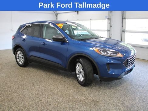 Used 2022 Ford Escape SE w/ Cold Weather Package FWD image 7