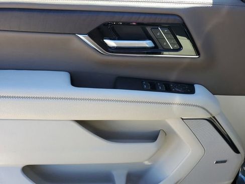 New 2026 GMC Yukon XL Denali image 17