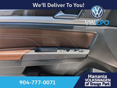 Certified 2023 Volkswagen Atlas SE w/ Black Wheel Package FWD image 23