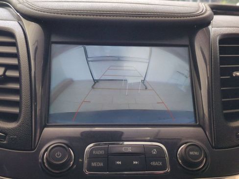 Used 2019 Chevrolet Impala Premier FWD image 19