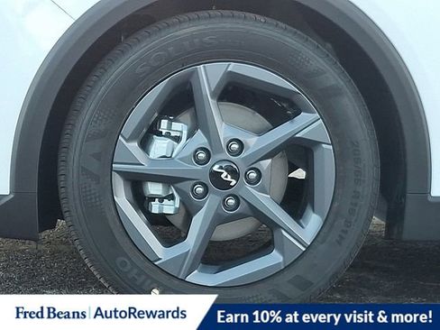 New 2025 Kia K4 LXS image 5