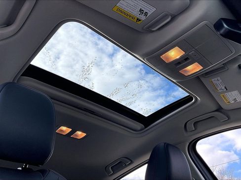 Used 2023 MAZDA CX-5 Carbon Edition image 12