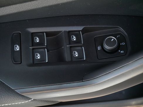 Certified 2024 Volkswagen Jetta Sport FWD image 19