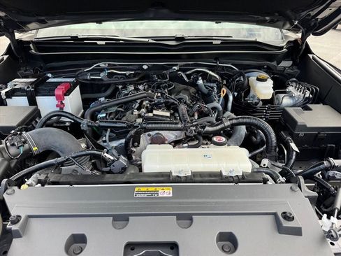 Used 2024 Toyota Tacoma Limited w/ Limited Package (LT) AWD/4WD image 15