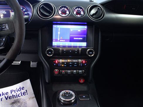 Used 2021 Ford Mustang Shelby GT500 w/ Technology Package image 16