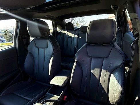 Used 2023 Audi A4 2.0T Premium image 17