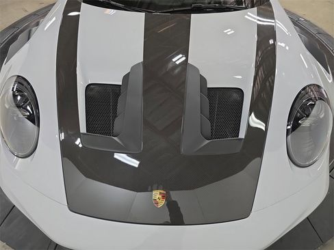 Used 2025 Porsche 911 GT3 RS image 25
