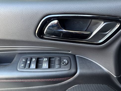 Used 2025 Dodge Durango GT AWD/4WD image 10