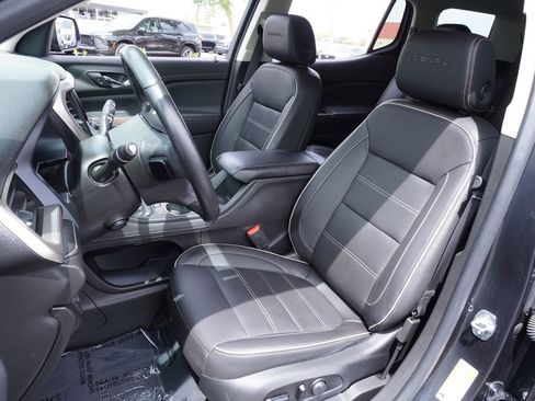 Used 2020 GMC Acadia Denali w/ Technology Package FWD image 15