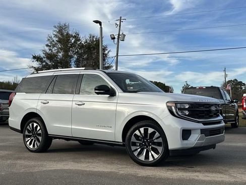 New 2025 Ford Expedition Platinum w/ Platinum Ultimate Package image 9