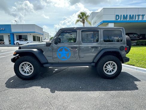 Used 2023 Jeep Wrangler Unlimited w/ Sun & Screen Package AWD/4WD image 8