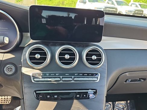 Used 2020 Mercedes-Benz GLC 43 AMG 4MATIC image 24
