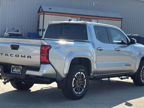 Certified 2024 Toyota Tacoma TRD Sport w/ TRD Sport Upgrade Package image 5