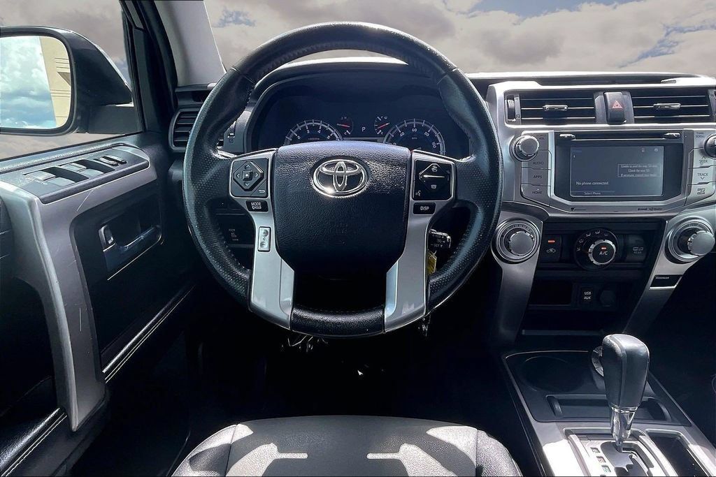Used 2018 Toyota 4Runner SR5 Premium AWD/4WD image 7
