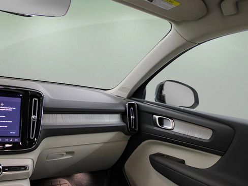 New 2026 Volvo XC40 B5 Plus w/ Protection Package Premier image 15