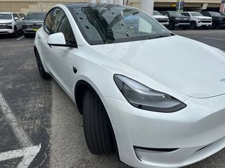 Used 2025 Tesla Model Y Long Range AWD/4WD video 1
