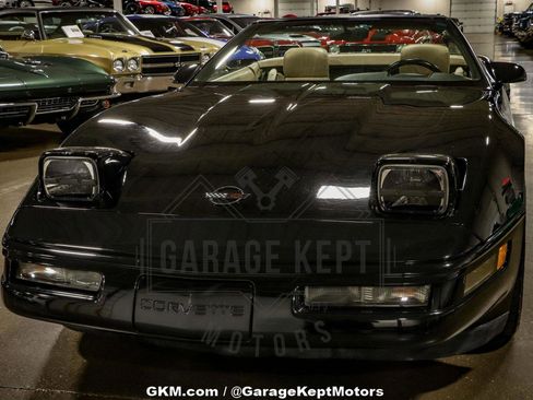 Used 1992 Chevrolet Corvette Convertible image 44