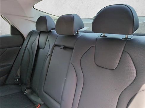 New 2026 Hyundai Elantra Limited FWD image 17