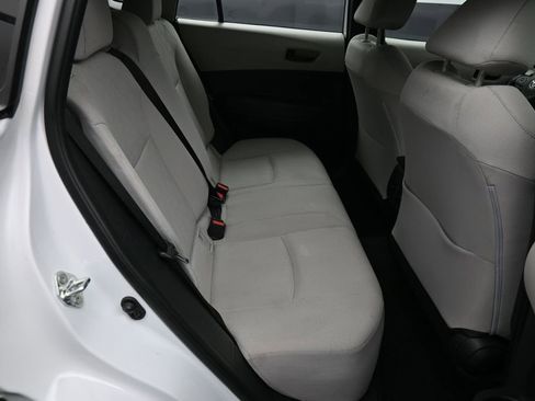 Certified 2022 Toyota Corolla Cross L AWD/4WD image 23