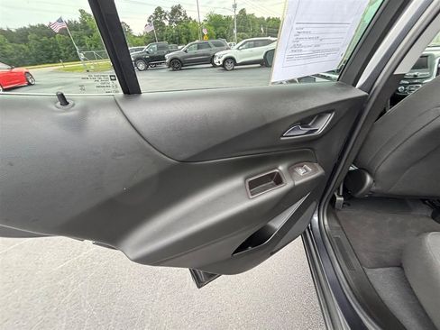 Used 2022 Chevrolet Equinox LT AWD/4WD image 19