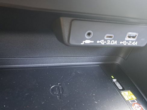 Certified 2025 Subaru Crosstrek 2.5i Limited w/ Crosstrek Mirror Package image 16