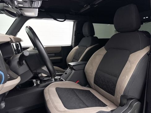 Used 2022 Ford Bronco Wildtrak AWD/4WD image 21