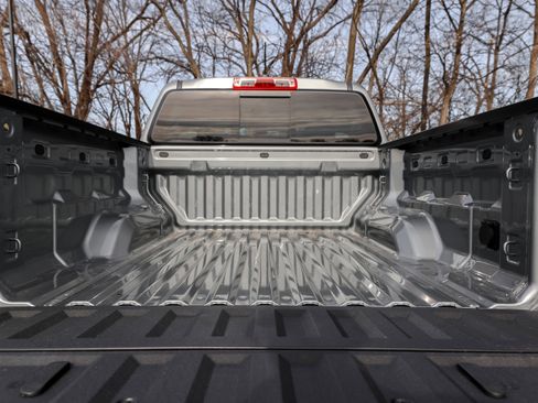 New 2026 GMC Canyon Elevation w/ Convenience Package image 9